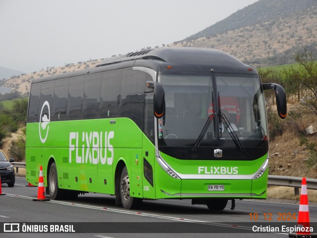 FlixBus J1367 na cidade de Los Andes, Los Andes, Valparaíso, Chile, por Cristian Espinoza. Número da foto: #12491453.