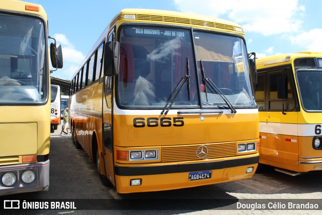 Ônibus Particulares 6665 na cidade de Juiz de Fora, Minas Gerais, Brasil, por Douglas Célio Brandao. Número da foto: #12494331.