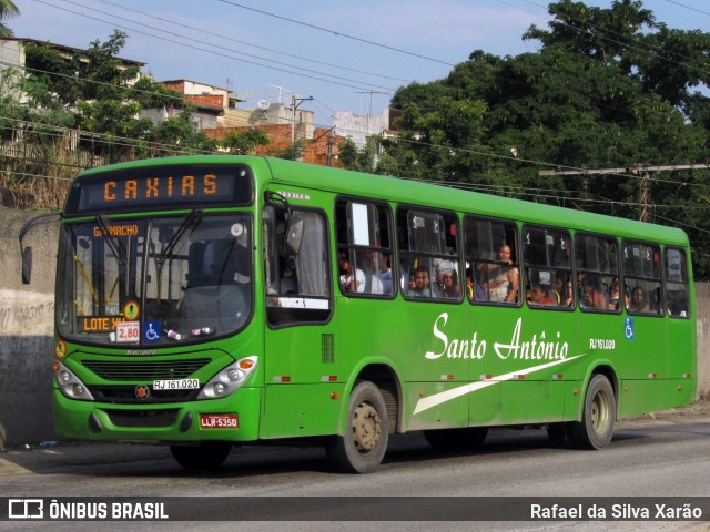 Transportes Santo Antônio RJ 161.020 na cidade de Duque de Caxias, Rio de Janeiro, Brasil, por Rafael da Silva Xarão. Número da foto: #12493421.
