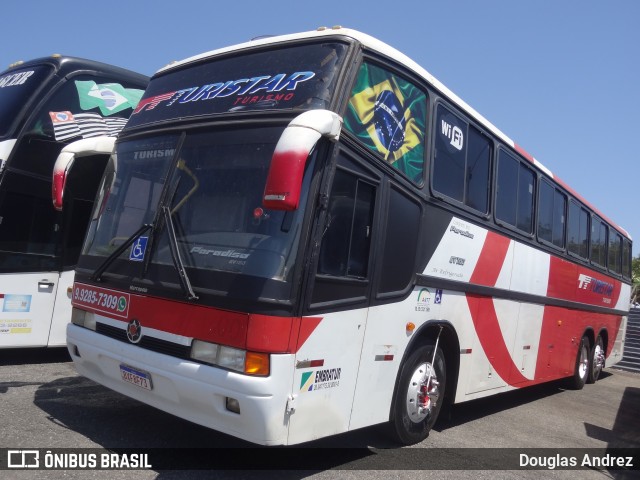 Turistar Turismo 1300 na cidade de Trindade, Goiás, Brasil, por Douglas Andrez. Número da foto: #12496428.