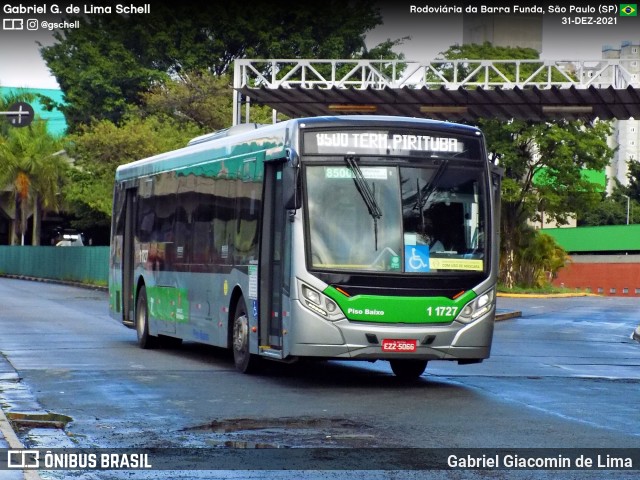 Viação Santa Brígida 1 1727 na cidade de São Paulo, São Paulo, Brasil, por Gabriel Giacomin de Lima. Número da foto: #12497260.