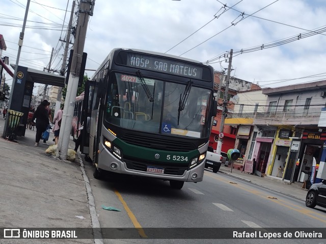 Move 5 5234 na cidade de São Paulo, São Paulo, Brasil, por Rafael Lopes de Oliveira. Número da foto: #12495075.
