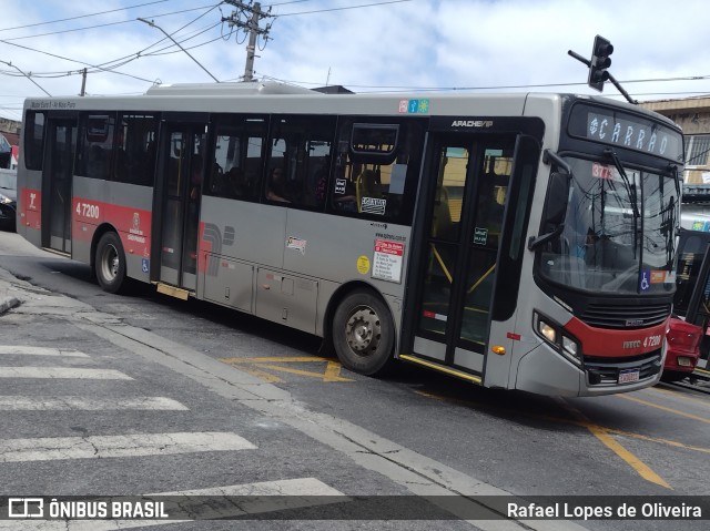 Pêssego Transportes 4 7200 na cidade de São Paulo, São Paulo, Brasil, por Rafael Lopes de Oliveira. Número da foto: #12495053.