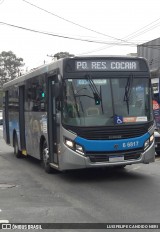 Transwolff Transportes e Turismo 6 6817 na cidade de São Paulo, São Paulo, Brasil, por LUIS FELIPE CANDIDO NERI. Número da foto: #:id.