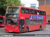 Carousel Buses 220 na cidade de High Wycombe, Buckinghamshire, Inglaterra, por Fábio Takahashi Tanniguchi. Número da foto: #12496589.