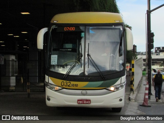 Empresa Gontijo de Transportes 7000 na cidade de Belo Horizonte, Minas Gerais, Brasil, por Douglas Célio Brandao. Número da foto: #12454425.