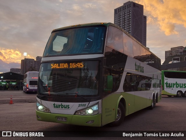 TurBus 2500 na cidade de Estación Central, Santiago, Metropolitana de Santiago, Chile, por Benjamín Tomás Lazo Acuña. Número da foto: #12456028.