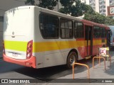 Escolares  na cidade de Belo Horizonte, Minas Gerais, Brasil, por J. Júnior. Número da foto: #12453660.