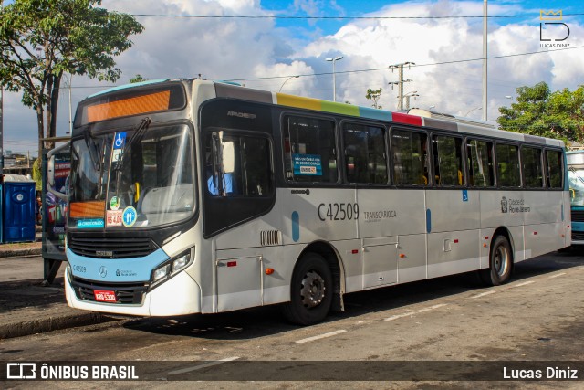 Viação Acari C42509 na cidade de Rio de Janeiro, Rio de Janeiro, Brasil, por Lucas Diniz. Número da foto: #12499201.