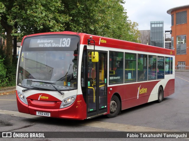 Redline Buses YX12AXU na cidade de High Wycombe, Buckinghamshire, Inglaterra, por Fábio Takahashi Tanniguchi. Número da foto: #12499578.
