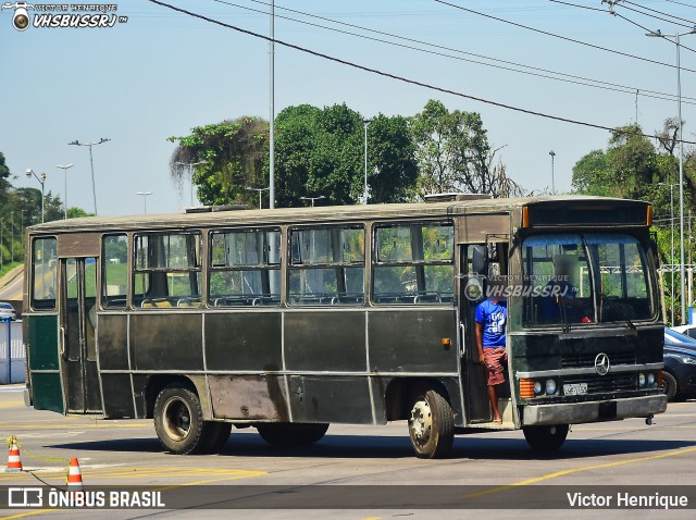 Ônibus Particulares S/N na cidade de Duque de Caxias, Rio de Janeiro, Brasil, por Victor Henrique. Número da foto: #12500834.
