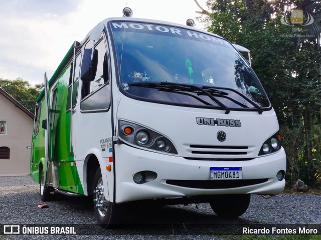 Motorhomes 0A81 na cidade de Garuva, Santa Catarina, Brasil, por Ricardo Fontes Moro. Número da foto: #12498981.
