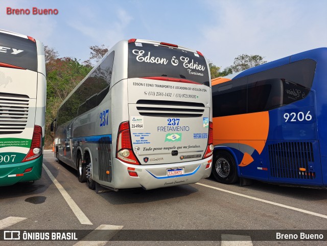 E&E Turismo - Edson & Ednei Turismo 237 na cidade de Aparecida, São Paulo, Brasil, por Breno Bueno. Número da foto: #12500837.