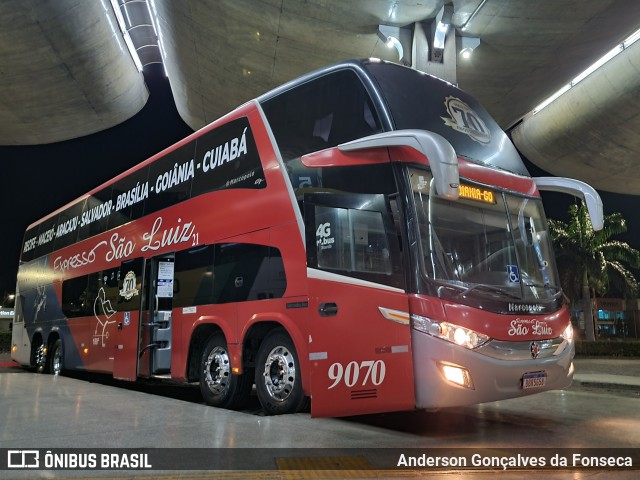 Expresso São Luiz 9070 na cidade de Uberlândia, Minas Gerais, Brasil, por Anderson Gonçalves da Fonseca. Número da foto: #12501567.