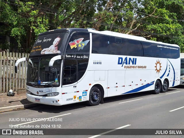 Dani Viagens e Turismo 5000 na cidade de Porto Alegre, Rio Grande do Sul, Brasil, por JULIO SILVA. Número da foto: #12501593.