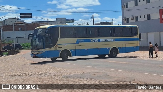 Viação Novo Horizonte 1007011 na cidade de Barra da Estiva, Bahia, Brasil, por Flávio  Santos. Número da foto: #12503678.