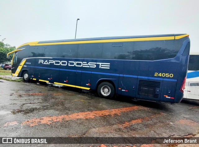 Rápido D´Oeste 24050 na cidade de Poços de Caldas, Minas Gerais, Brasil, por Jeferson Brant. Número da foto: #12503369.