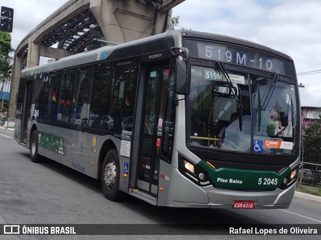 Via Sudeste Transportes S.A. 5 2045 na cidade de São Paulo, São Paulo, Brasil, por Rafael Lopes de Oliveira. Número da foto: #12505412.