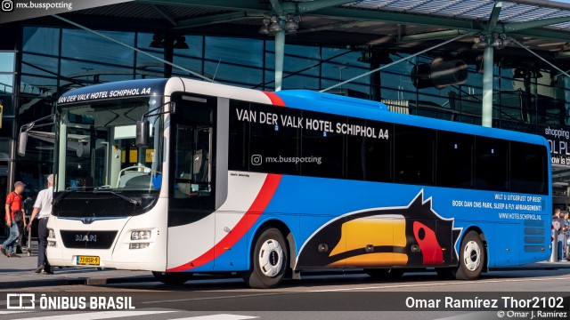 Van Der ValK 73 na cidade de Haarlemmermeer, North Holland, Países Baixos, por Omar Ramírez Thor2102. Número da foto: #12505208.