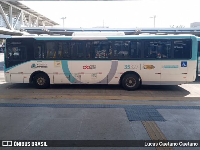 Rota Sol > Vega Transporte Urbano 35327 na cidade de Fortaleza, Ceará, Brasil, por Lucas Caetano. Número da foto: #12505243.