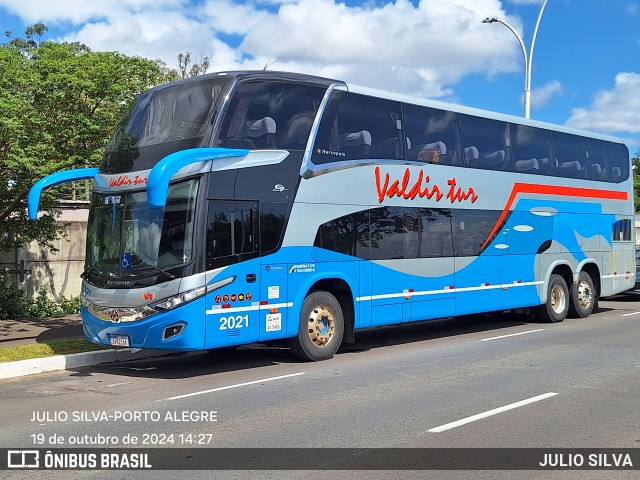Valdir Tur 2021 na cidade de Porto Alegre, Rio Grande do Sul, Brasil, por JULIO SILVA. Número da foto: #12506472.
