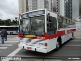 Auto Viação Tabú 09 569 na cidade de Barueri, São Paulo, Brasil, por Luiz Henrique. Número da foto: #12505742.