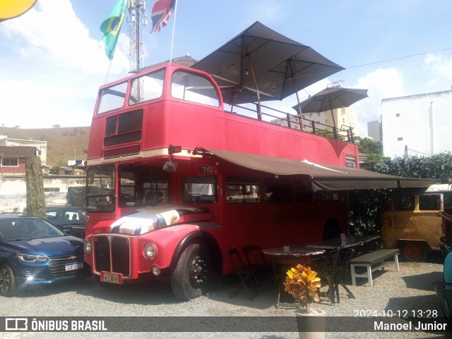 London Transport RM1571 na cidade de Aparecida, São Paulo, Brasil, por Manoel Junior. Número da foto: #12509165.