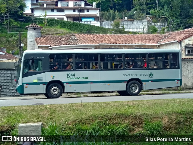 Cidade Real 1044 na cidade de Petrópolis, Rio de Janeiro, Brasil, por Silas Pereira Martins. Número da foto: #12509149.