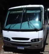 Ônibus Particulares 6A86 na cidade de Tombos, Minas Gerais, Brasil, por Douglas Amaral. Número da foto: #:id.