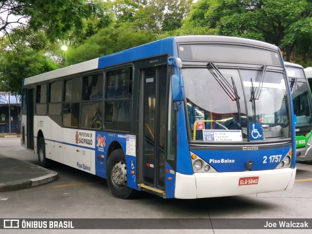 Sambaíba Transportes Urbanos 2 1757 na cidade de São Paulo, São Paulo, Brasil, por Joe Walczak. Número da foto: #12509984.