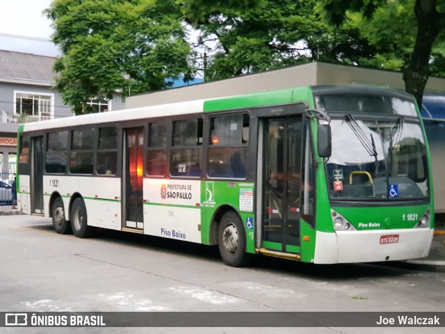 Viação Santa Brígida 1 1821 na cidade de São Paulo, São Paulo, Brasil, por Joe Walczak. Número da foto: #12510010.