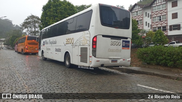 Ilhas Tropicais Turismo Executivo 3500 na cidade de Petrópolis, Rio de Janeiro, Brasil, por Zé Ricardo Reis. Número da foto: #12509547.