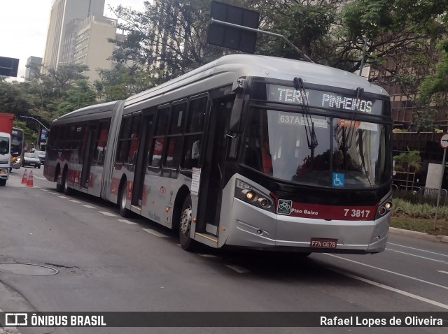 Viação Metrópole Paulista - Zona Sul 7 3817 na cidade de São Paulo, São Paulo, Brasil, por Rafael Lopes de Oliveira. Número da foto: #12511530.