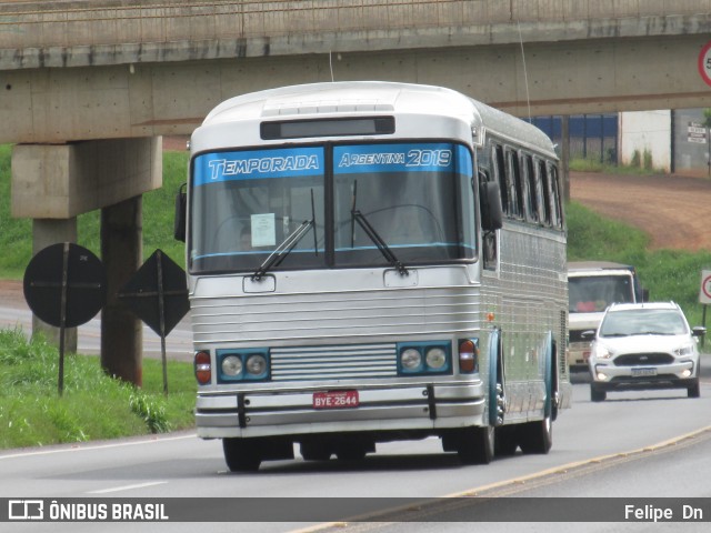 Eclipse Turismo 1100 na cidade de Cascavel, Paraná, Brasil, por Felipe  Dn. Número da foto: #12513314.
