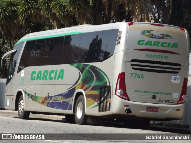 Viação Garcia 7766 na cidade de Curitiba, Paraná, Brasil, por Gabriel Guachineski. Número da foto: #12512928.