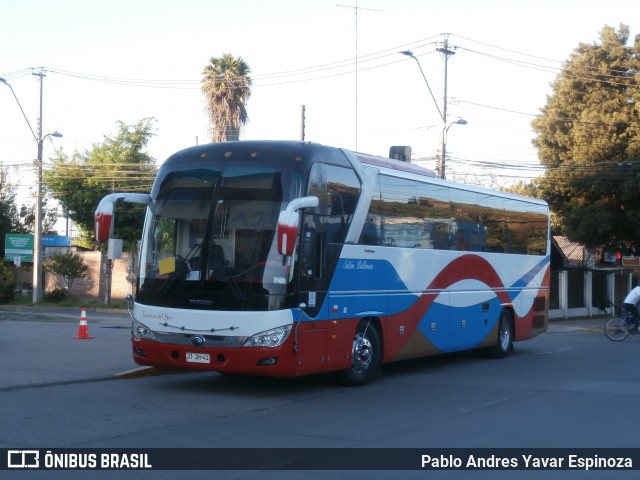 Turistica del Sur 41 na cidade de Santa Cruz, Colchagua, Libertador General Bernardo O'Higgins, Chile, por Pablo Andres Yavar Espinoza. Número da foto: #12511029.