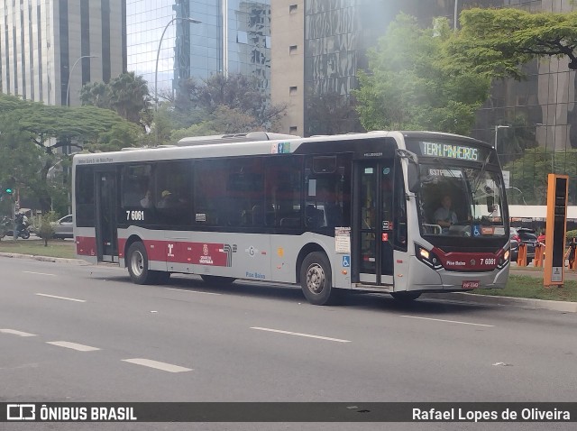 Viação Gatusa Transportes Urbanos 7 6061 na cidade de São Paulo, São Paulo, Brasil, por Rafael Lopes de Oliveira. Número da foto: #12510908.