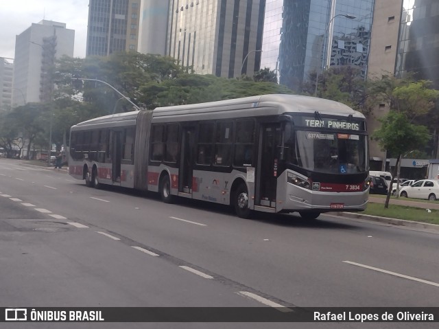 Viação Metrópole Paulista - Zona Sul 7 3834 na cidade de São Paulo, São Paulo, Brasil, por Rafael Lopes de Oliveira. Número da foto: #12510910.