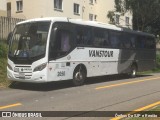 VansTour Transportes 2050 na cidade de São José dos Pinhais, Paraná, Brasil, por Ônibus De SJP e Região. Número da foto: #12513796.