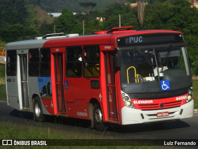 Viação Cuiabá 44066 na cidade de Sabará, Minas Gerais, Brasil, por Luiz Fernando. Número da foto: #12516843.