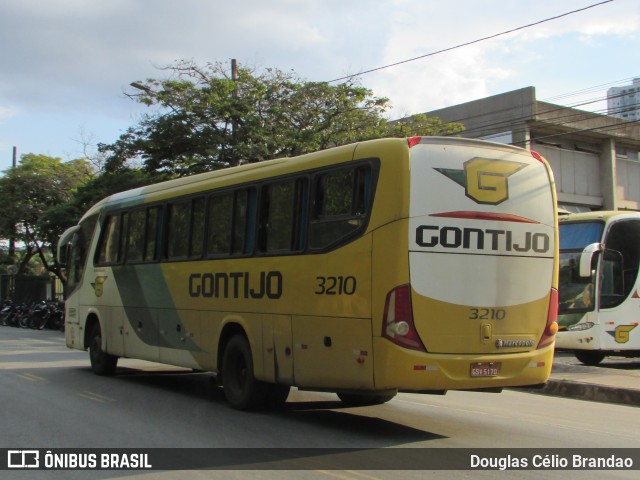 Empresa Gontijo de Transportes 3210 na cidade de Belo Horizonte, Minas Gerais, Brasil, por Douglas Célio Brandao. Número da foto: #12517342.