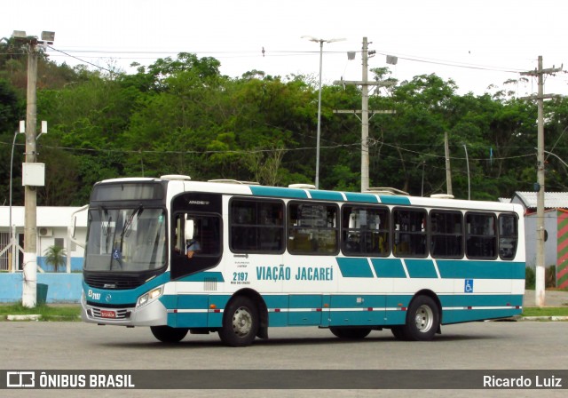 Viação Jacareí 2197 na cidade de Santa Isabel, São Paulo, Brasil, por Ricardo Luiz. Número da foto: #12516525.