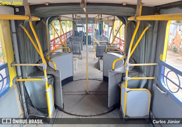 Ônibus Particulares 5720 na cidade de Goiânia, Goiás, Brasil, por Carlos Júnior. Número da foto: #12518980.