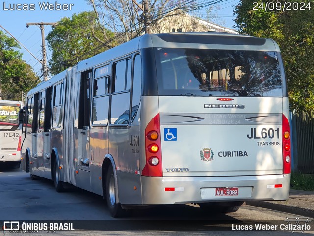Expresso Azul JL601 na cidade de Curitiba, Paraná, Brasil, por Lucas Weber Calizario. Número da foto: #12519681.