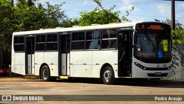 BsBus Mobilidade 888 na cidade de Brasília, Distrito Federal, Brasil, por Pedro Araujo. Número da foto: #12521514.