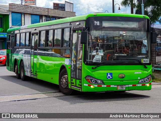 Autotransportes Raro 718 na cidade de Catedral, San José, San José, Costa Rica, por Andrés Martínez Rodríguez. Número da foto: #12519847.