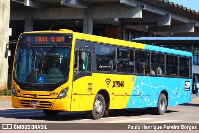 Francovig Transportes Coletivos 229 na cidade de Araucária, Paraná, Brasil, por Paulo Henrique Pereira Borges. Número da foto: #12457993.