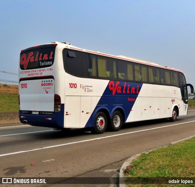 Valini Turismo 1010 na cidade de Caçapava, São Paulo, Brasil, por odair lopes. Número da foto: #12457857.