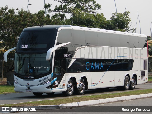 Auto Viação Catarinense 323033 na cidade de Florianópolis, Santa Catarina, Brasil, por Rodrigo Fonseca. Número da foto: #12458024.