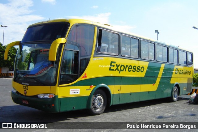 Expresso Brasileiro 133 na cidade de Aparecida, São Paulo, Brasil, por Paulo Henrique Pereira Borges. Número da foto: #12457924.